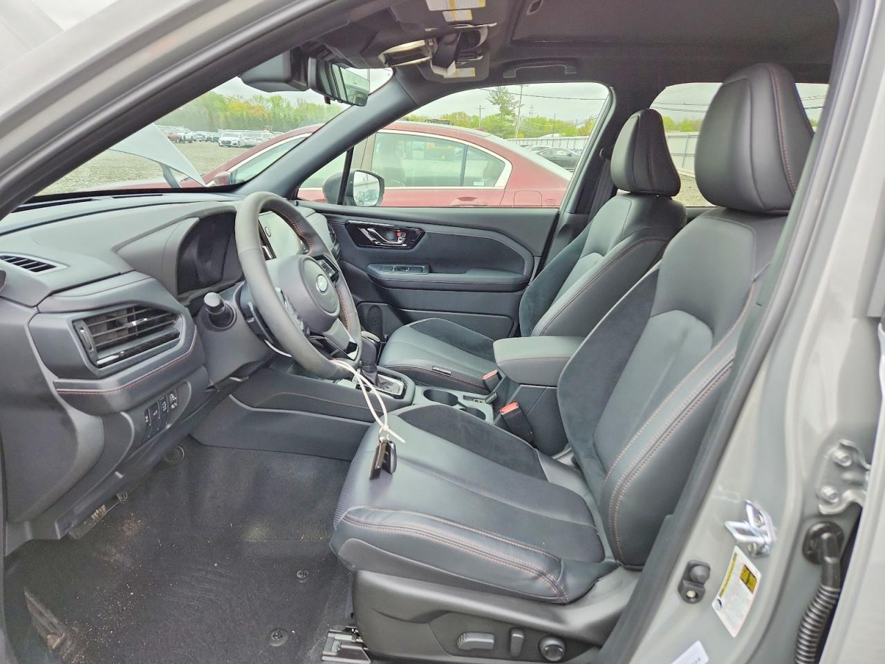2025 SUBARU FORESTER