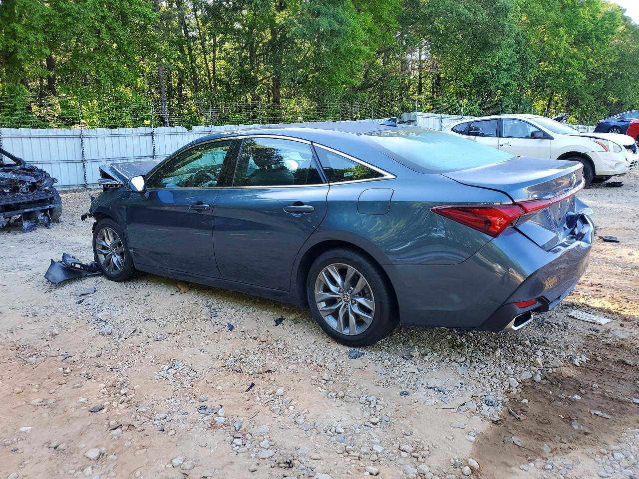 2022 TOYOTA Avalon