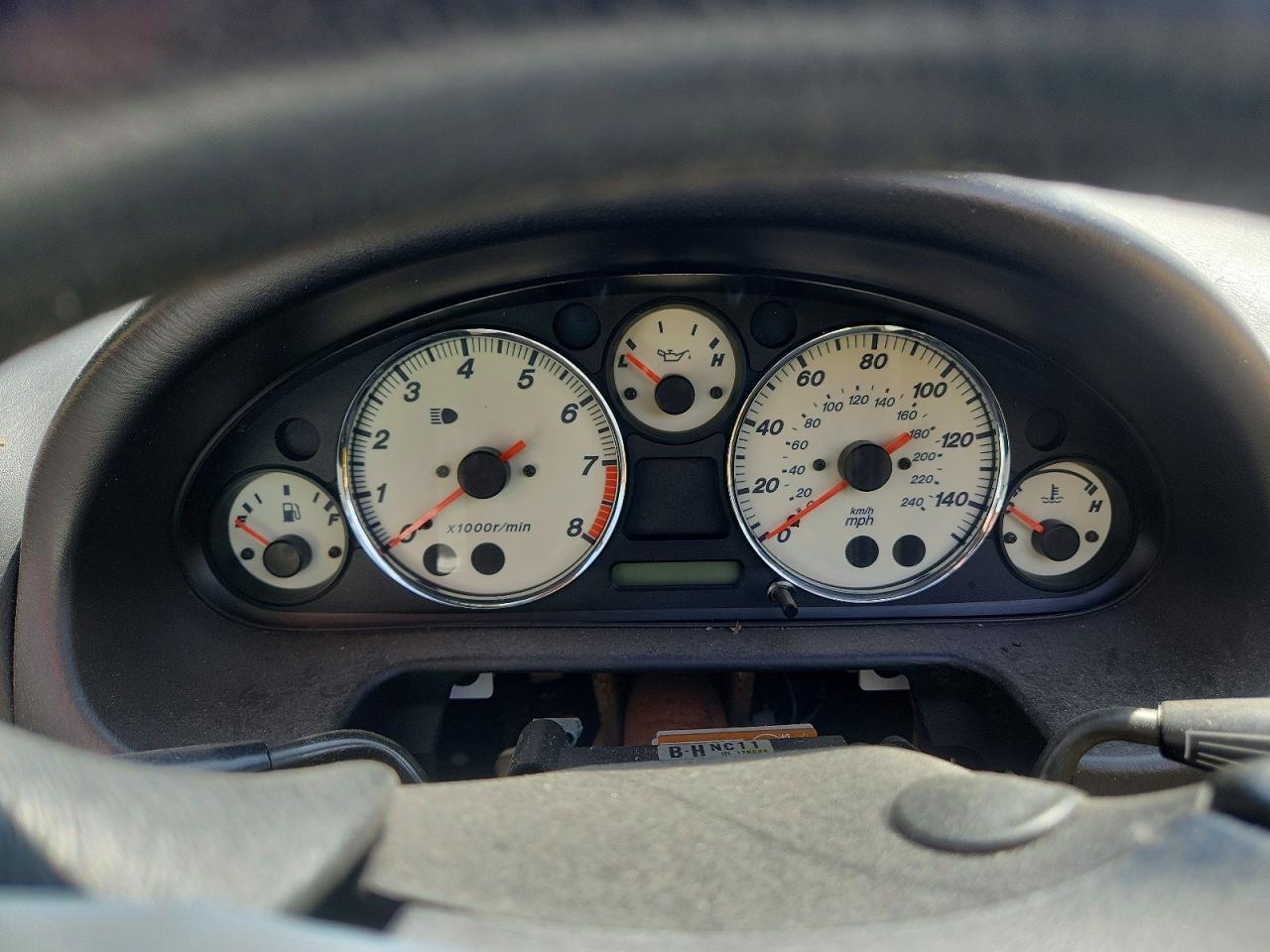 2002 MAZDA MX-5 Miata