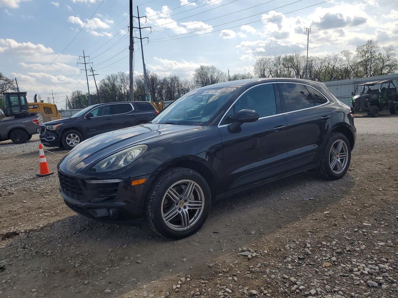 2015 PORSCHE Macan