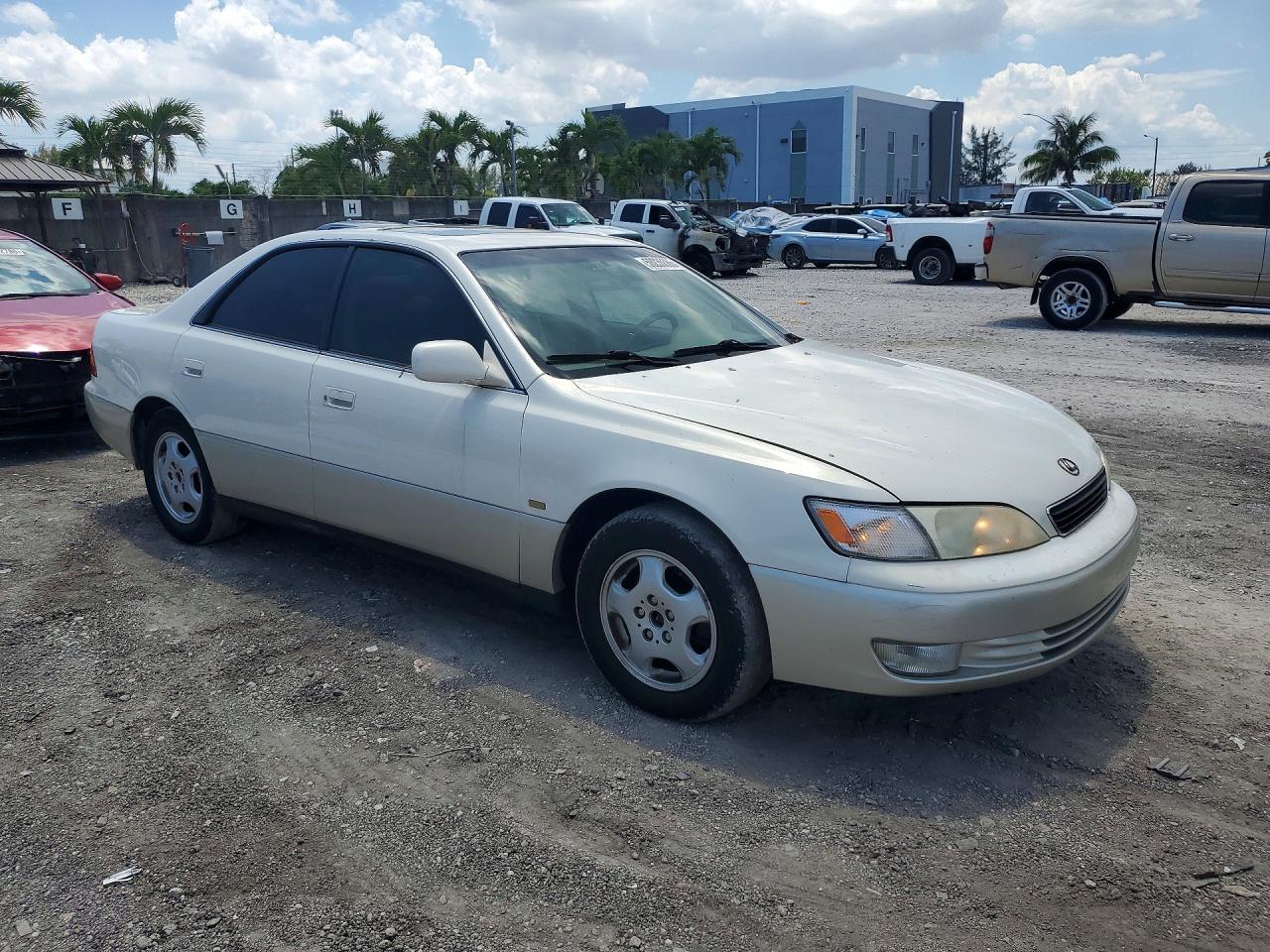 1999 LEXUS Es 300