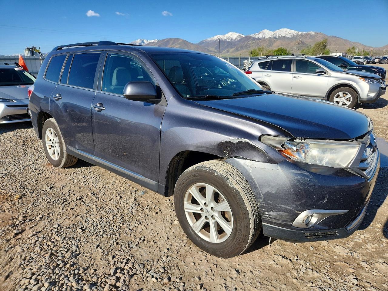 2013 TOYOTA HIGHLANDER