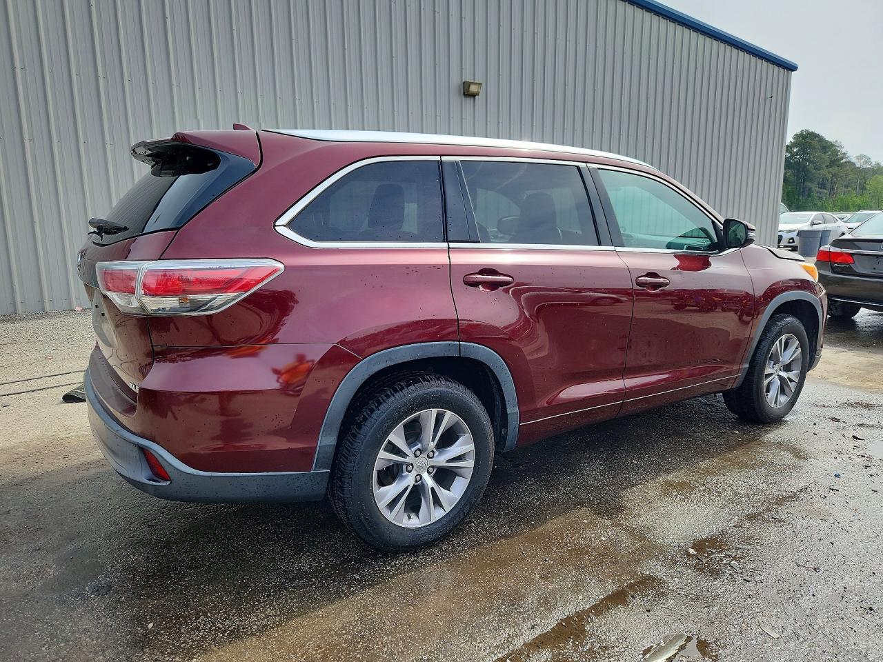 2014 TOYOTA HIGHLANDER