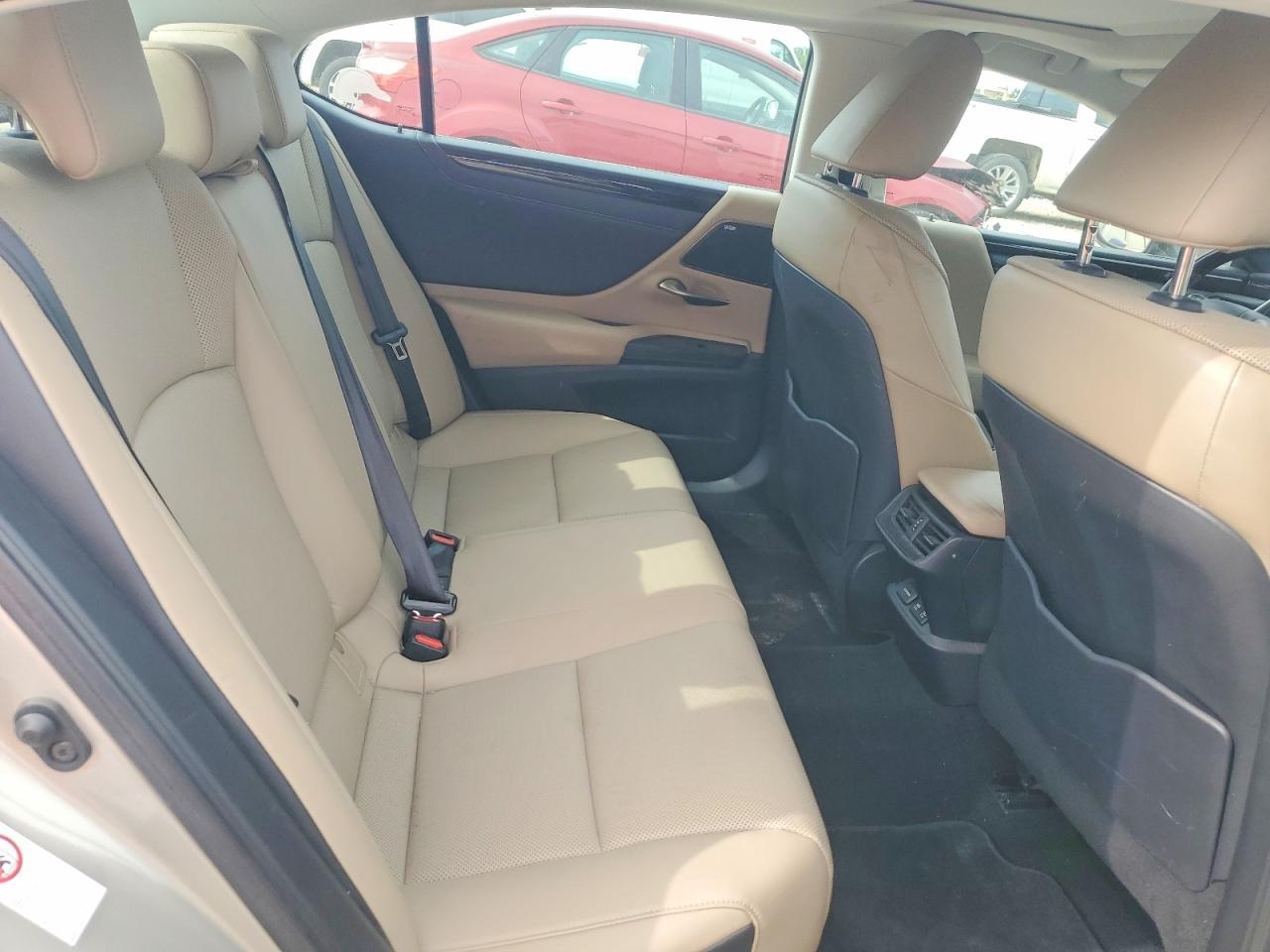 2019 LEXUS ES 350
