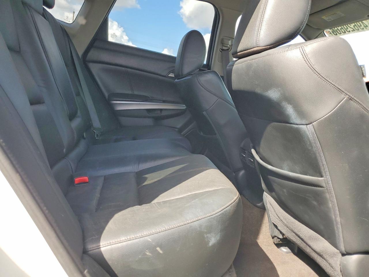 2013 HONDA Crosstour