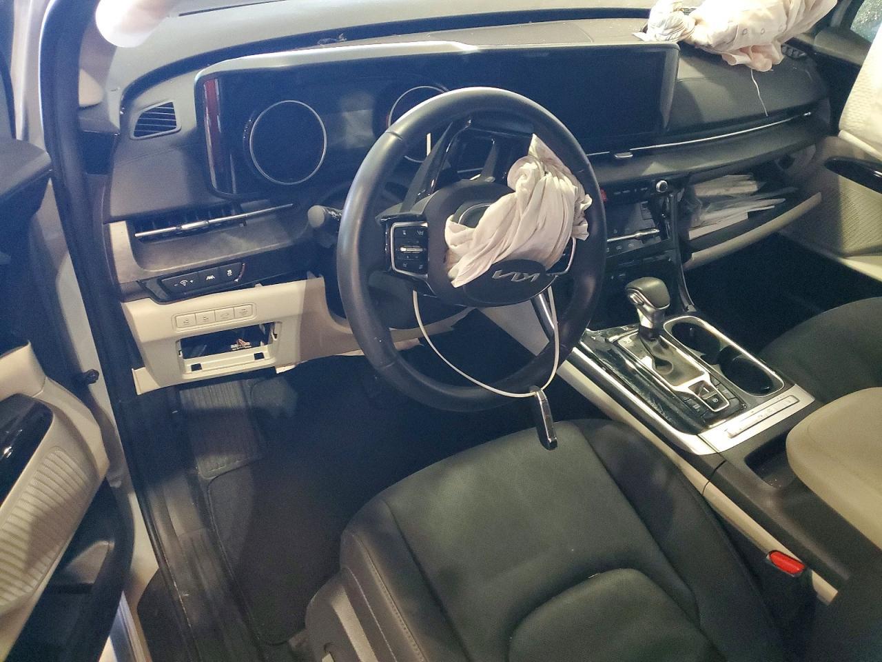 2024 KIA Carnival