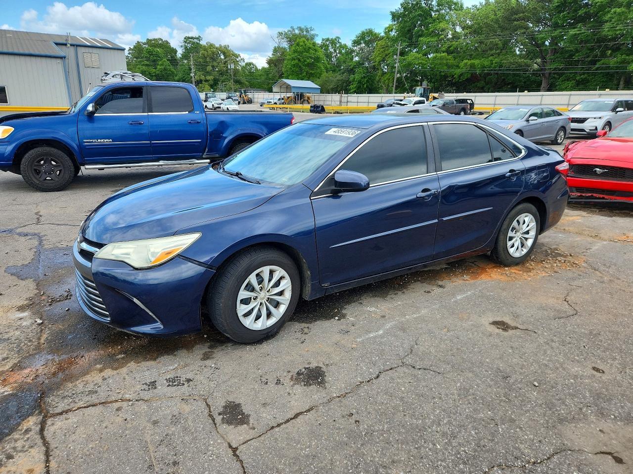2015 TOYOTA CAMRY