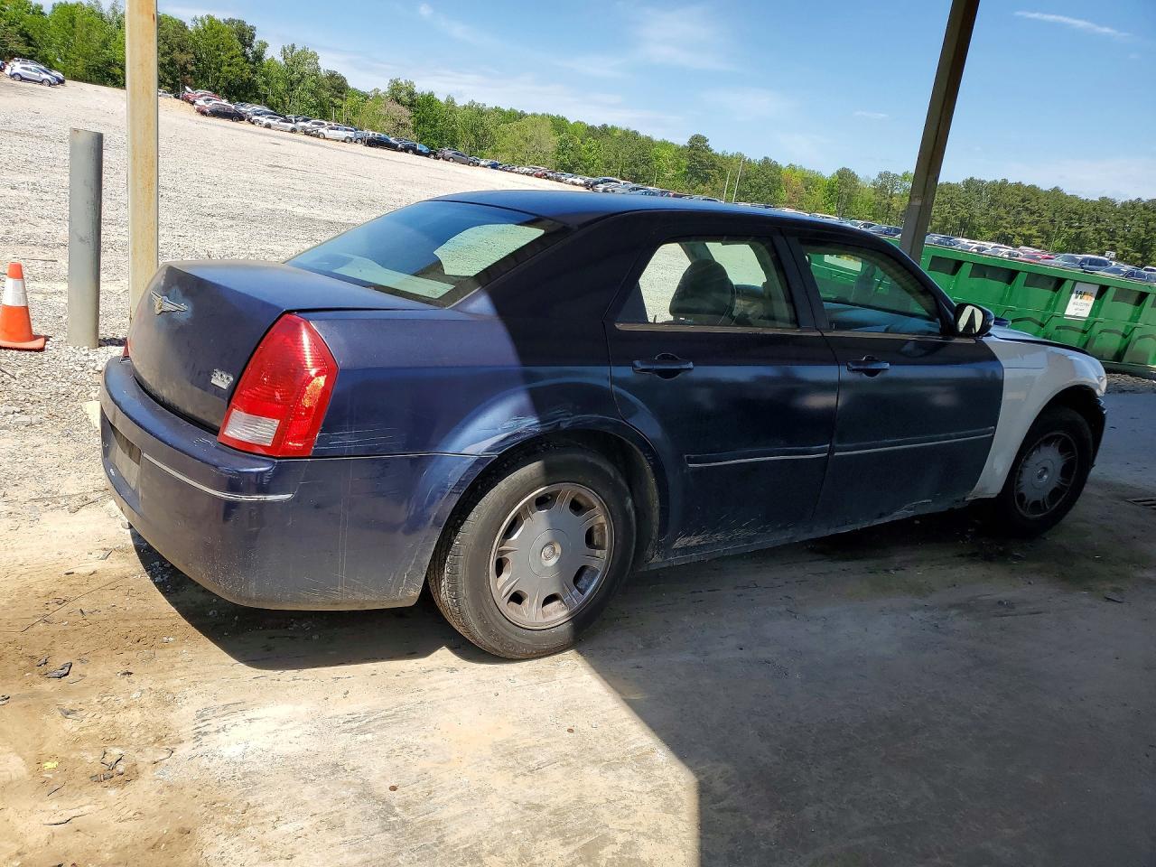 2005 CHRYSLER 300