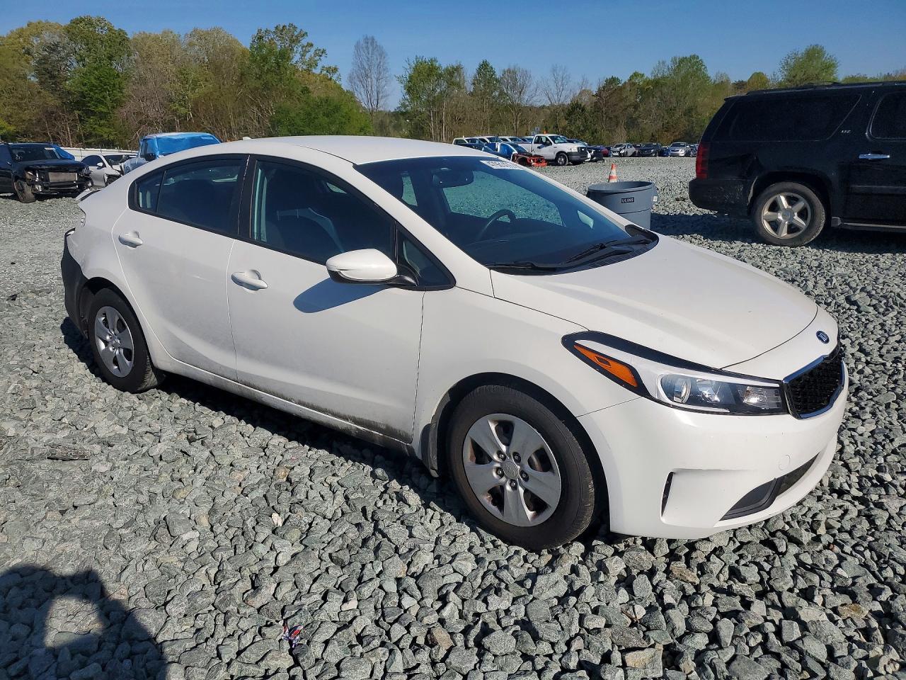2017 KIA FORTE