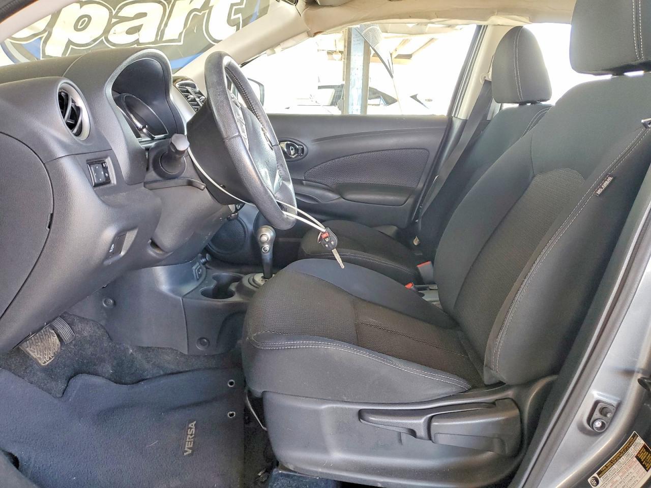 2017 NISSAN VERSA