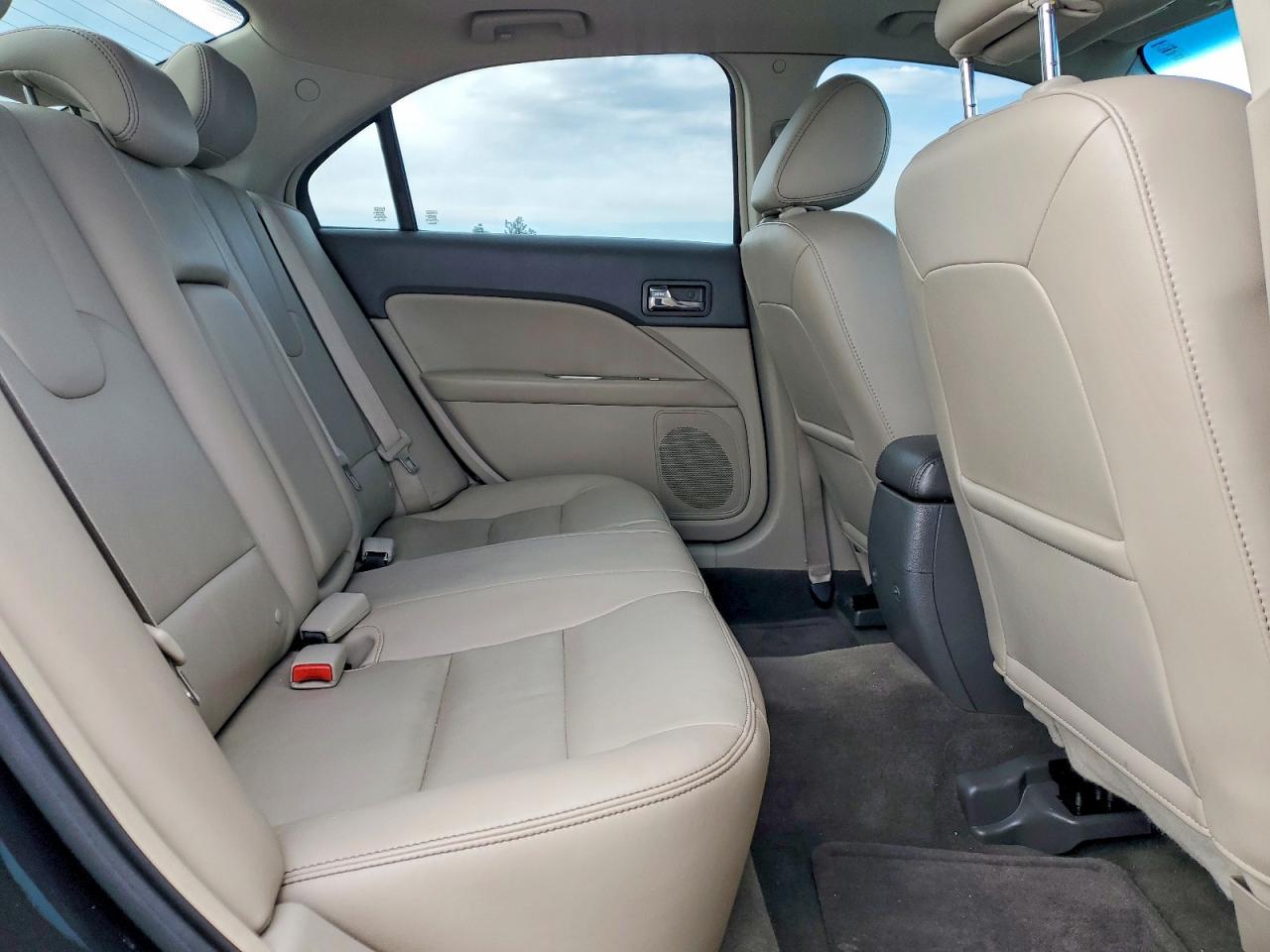 2011 FORD FUSION