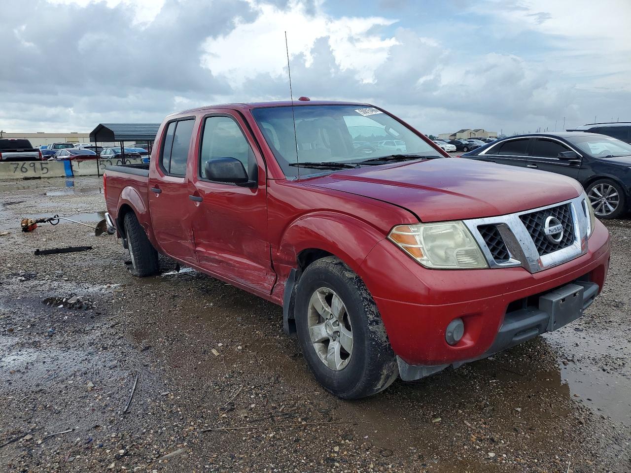 2012 NISSAN Frontier