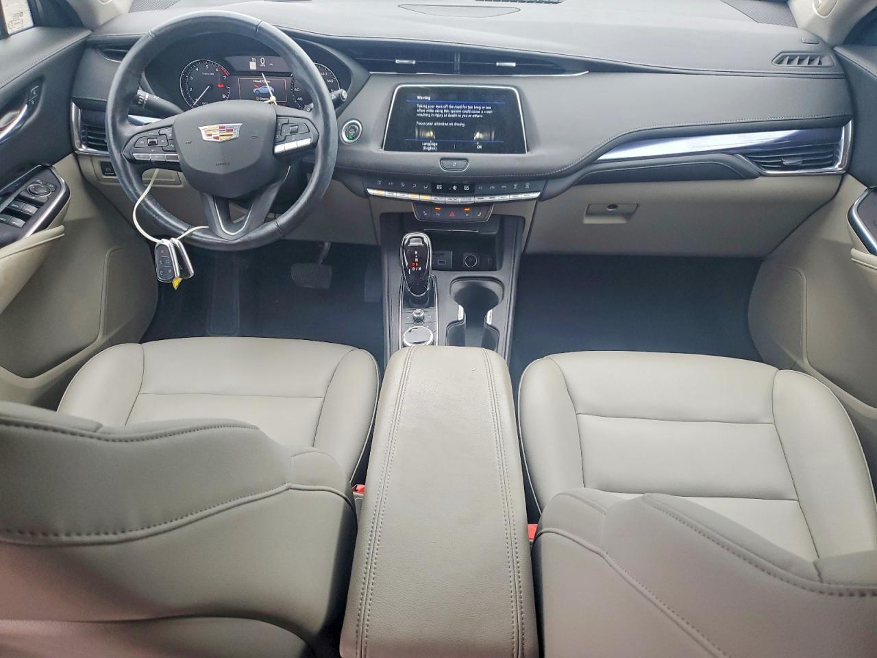2023 CADILLAC XT4