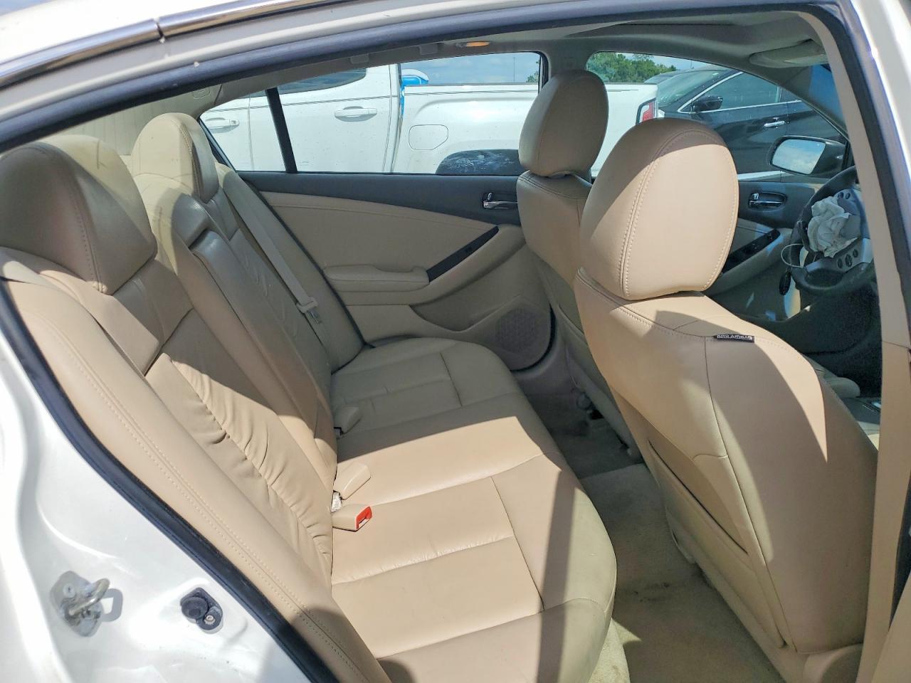 2011 NISSAN ALTIMA