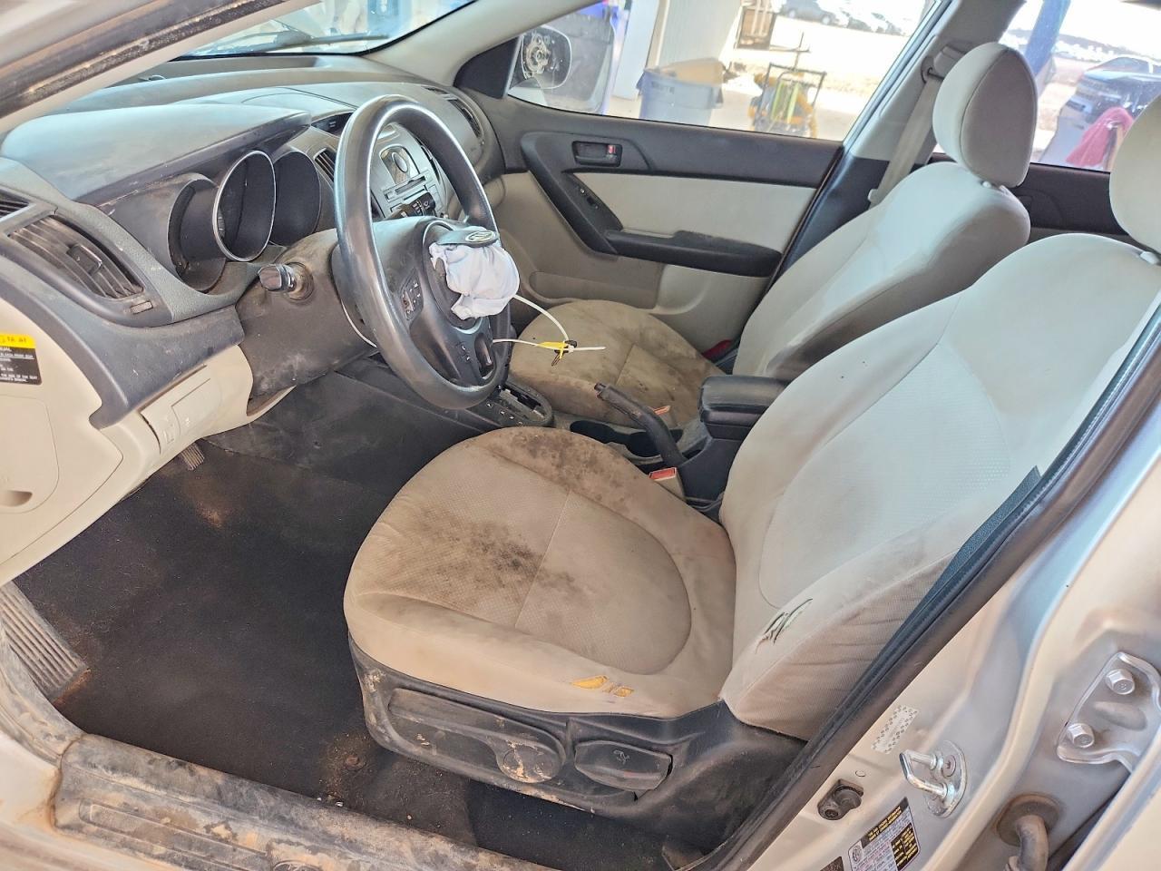 2010 KIA FORTE