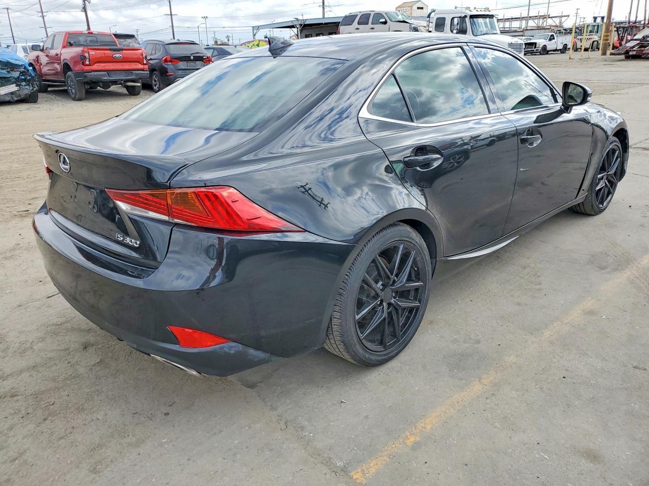 2018 LEXUS IS 300
