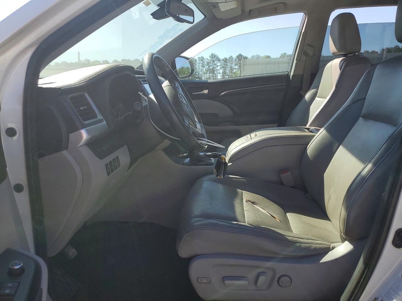 2014 TOYOTA HIGHLANDER