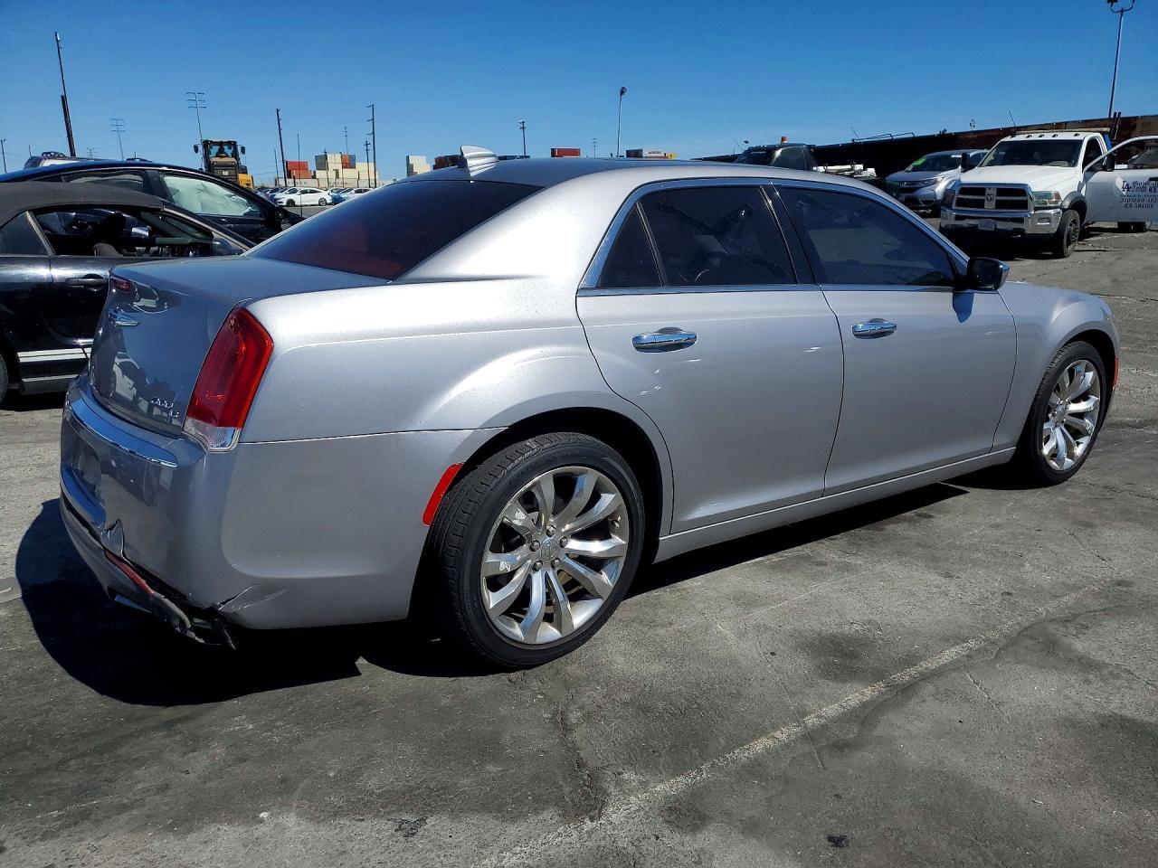 2015 CHRYSLER 300
