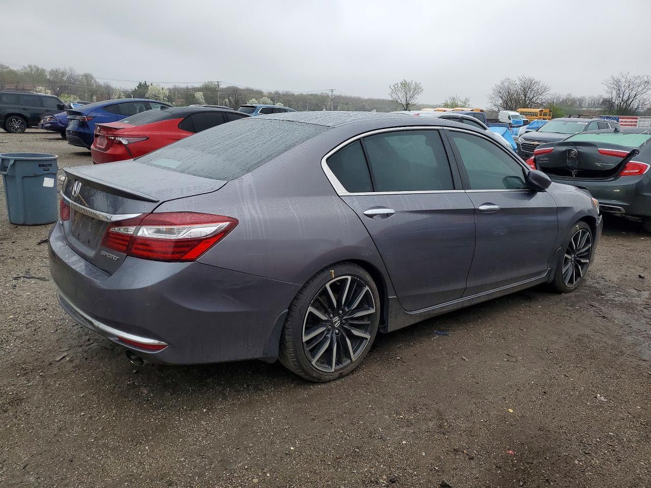 2016 HONDA ACCORD