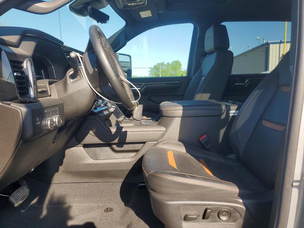 2025 GMC Sierra