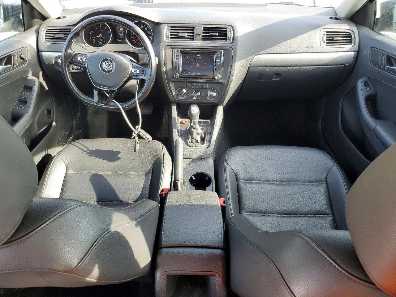2017 VOLKSWAGEN JETTA