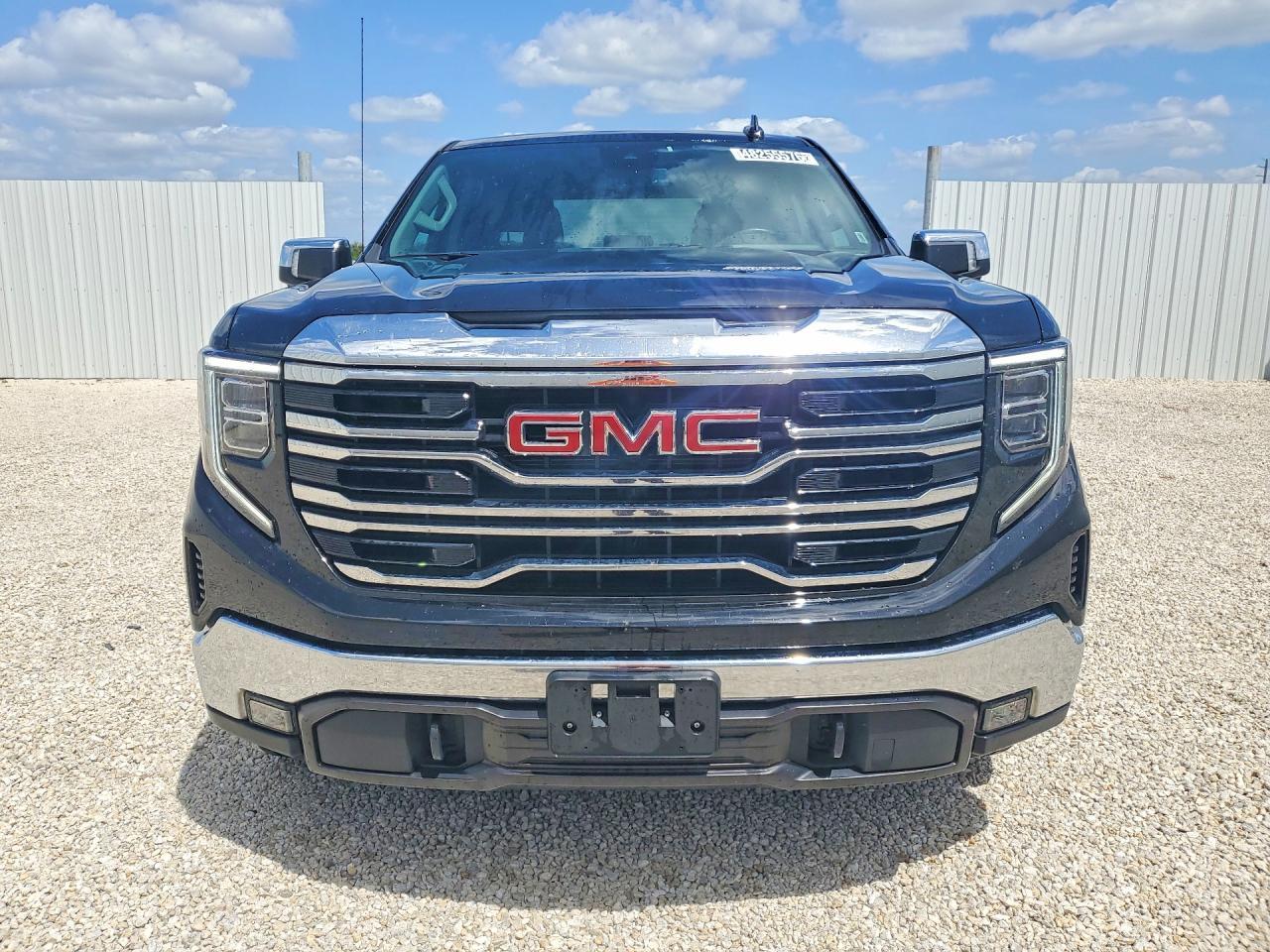 2025 GMC Sierra