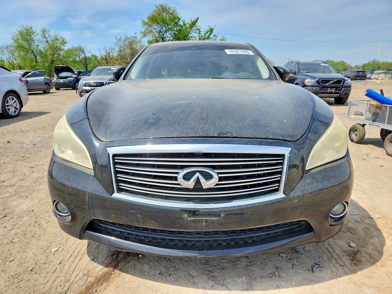 2011 INFINITI M37