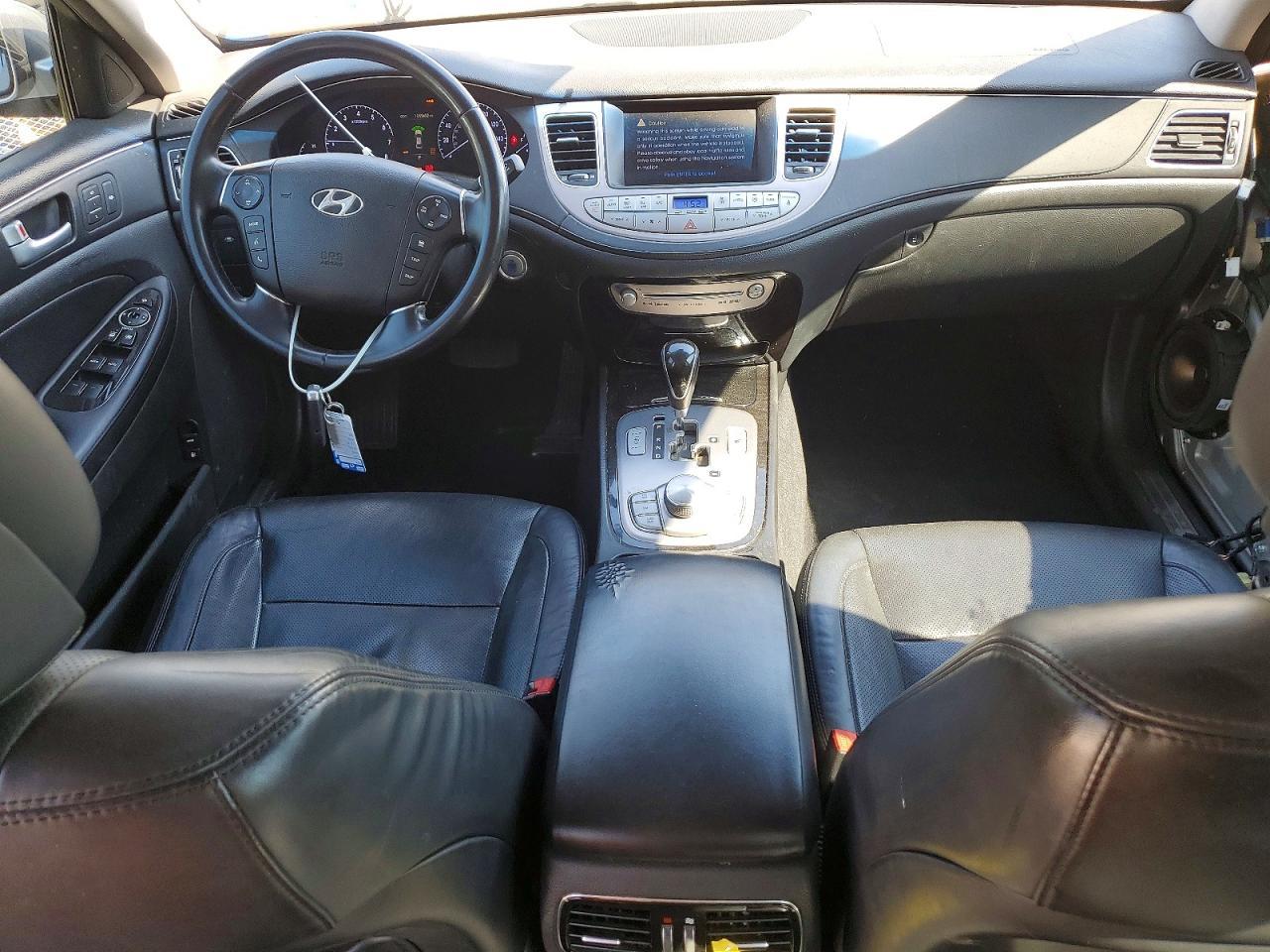 2012 HYUNDAI GENESIS