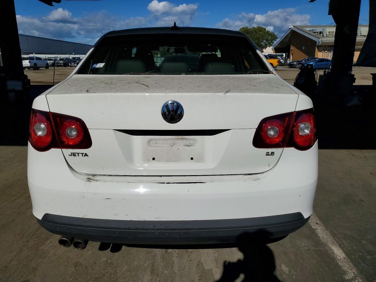 2009 VOLKSWAGEN JETTA