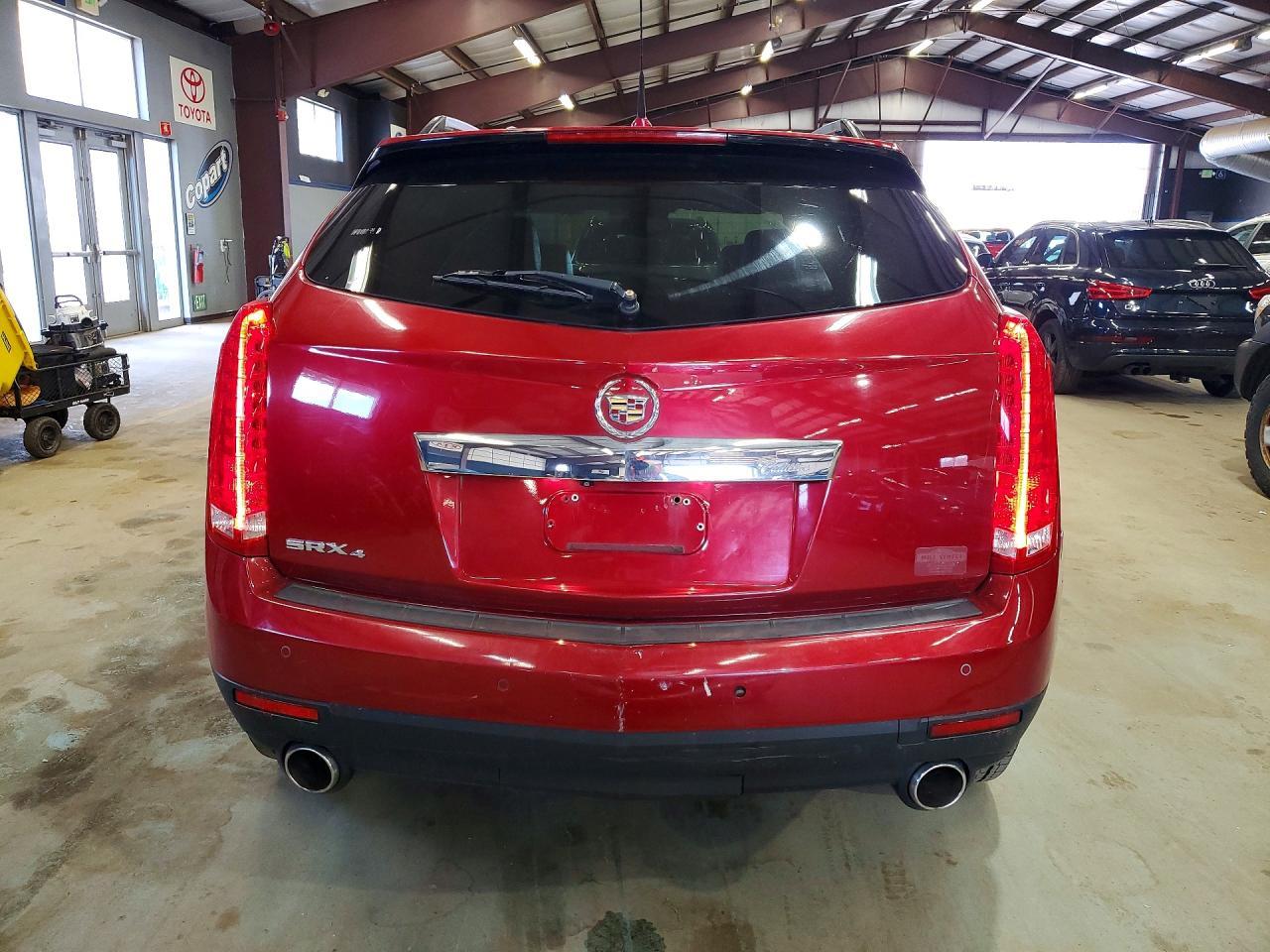 2011 CADILLAC SRX