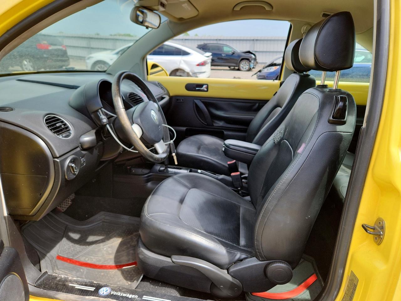 2009 VOLKSWAGEN Beetle