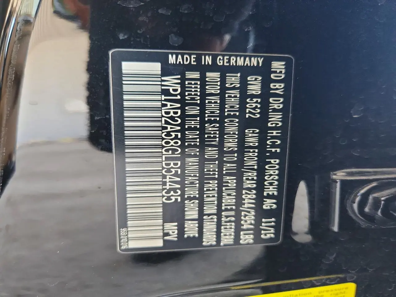 2016 PORSCHE Macan