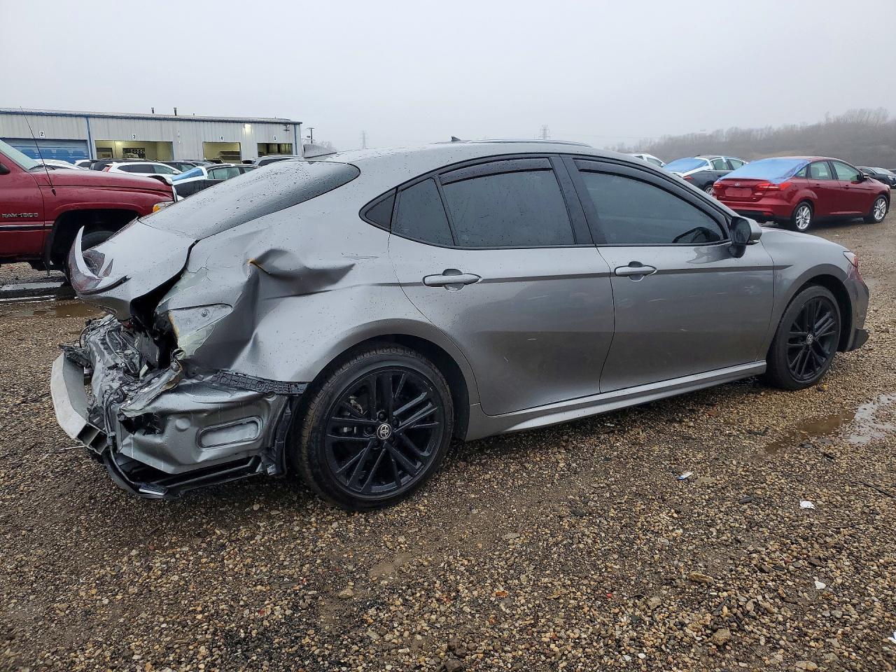 2025 TOYOTA CAMRY