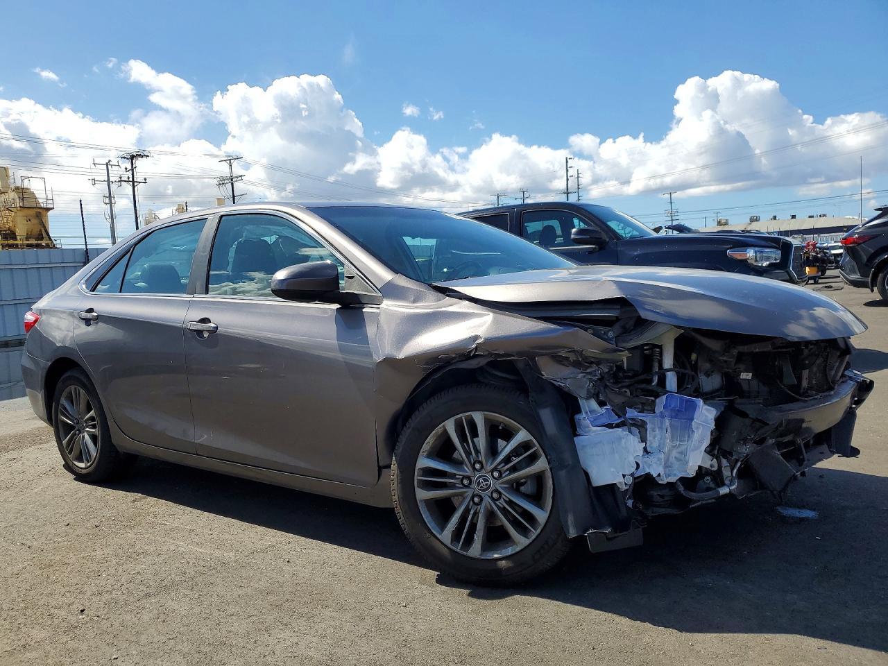 2016 TOYOTA CAMRY