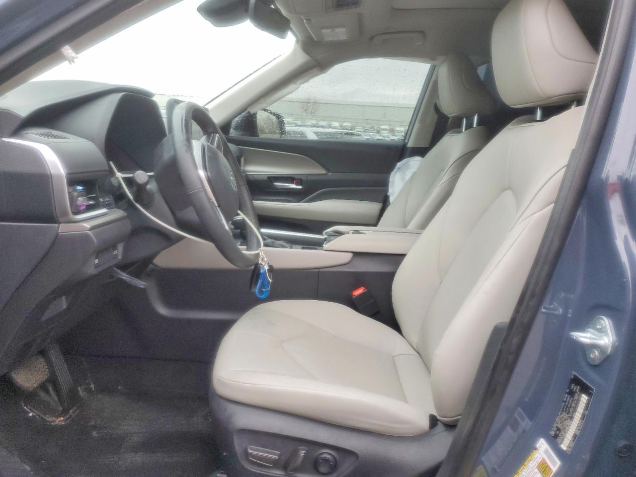 2024 TOYOTA HIGHLANDER