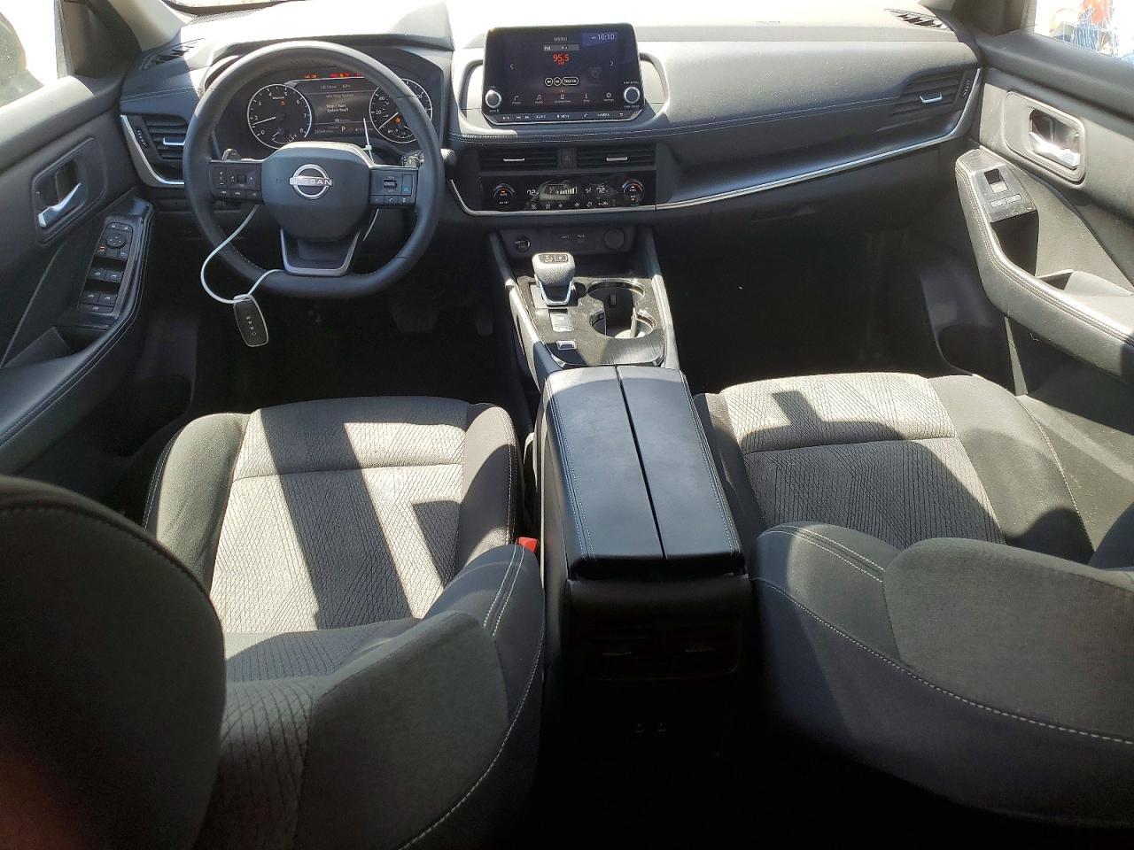 2025 NISSAN ROGUE