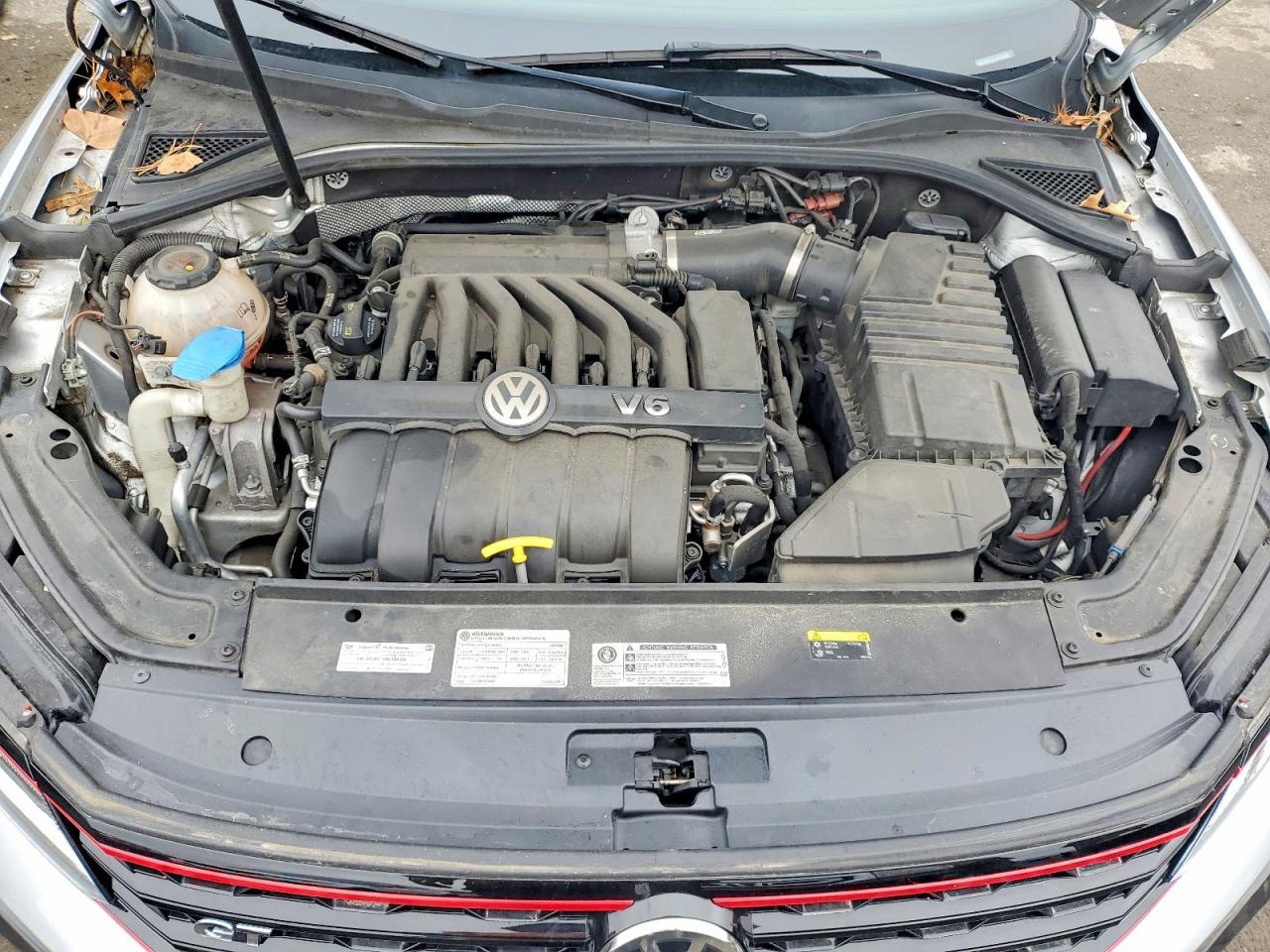 2018 VOLKSWAGEN Passat