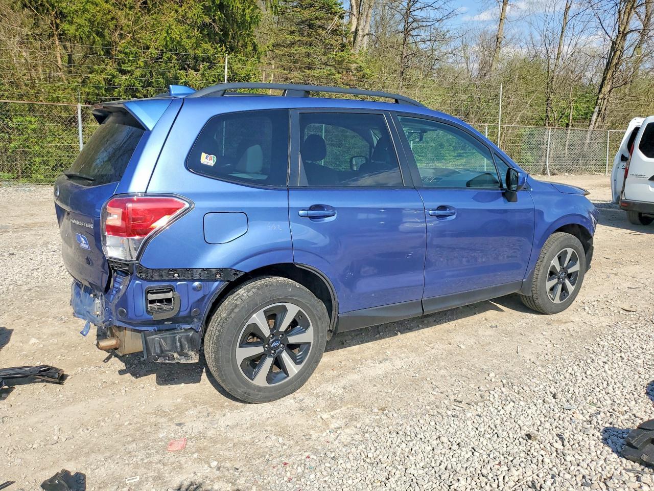 2018 SUBARU FORESTER
