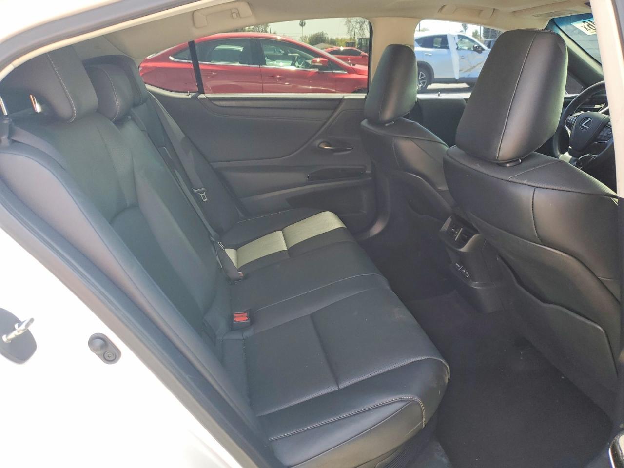 2024 LEXUS ES 300H