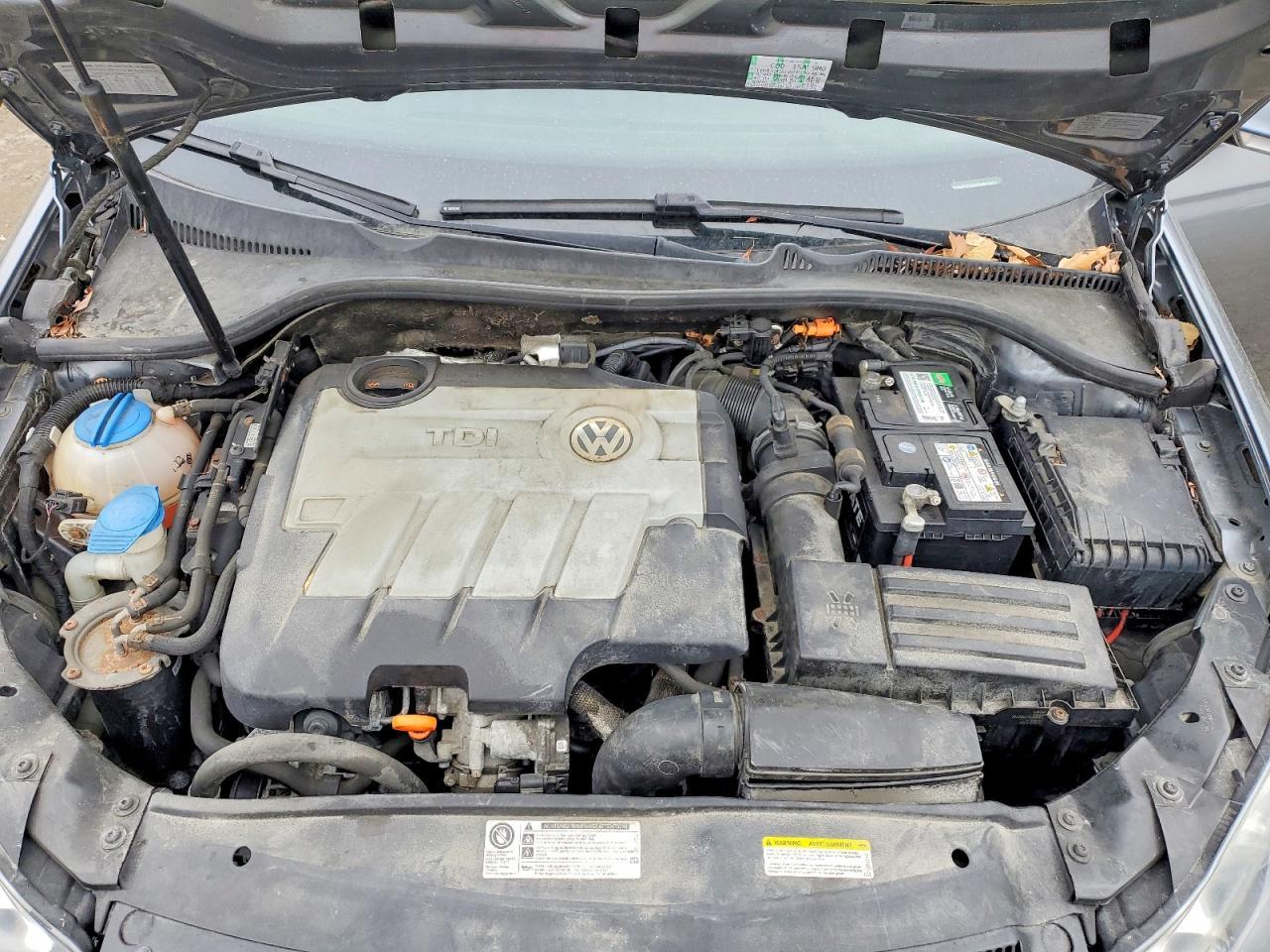 2013 VOLKSWAGEN JETTA