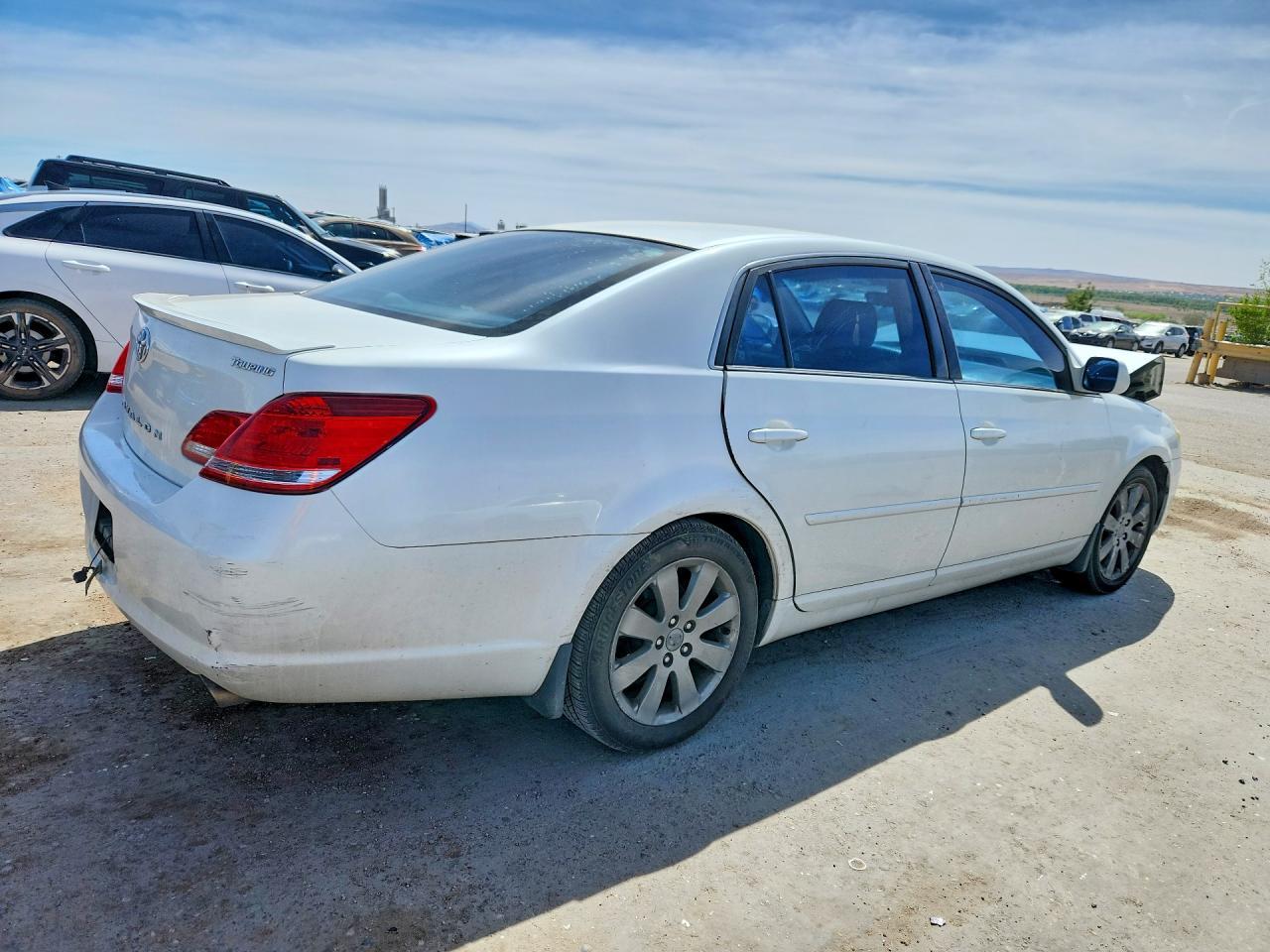 2006 TOYOTA Avalon