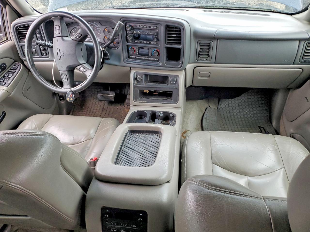 2004 CHEVROLET Tahoe