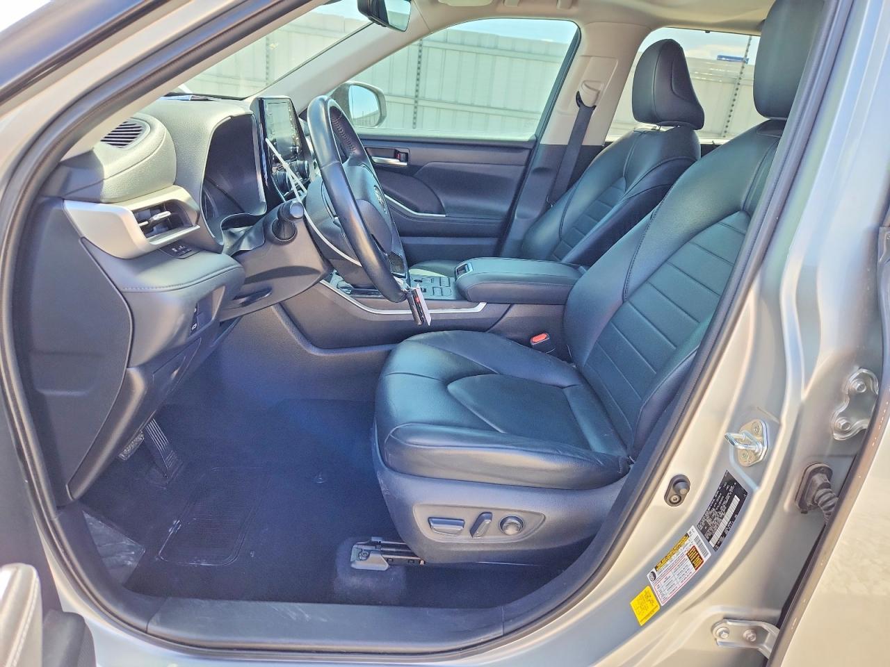 2020 TOYOTA HIGHLANDER