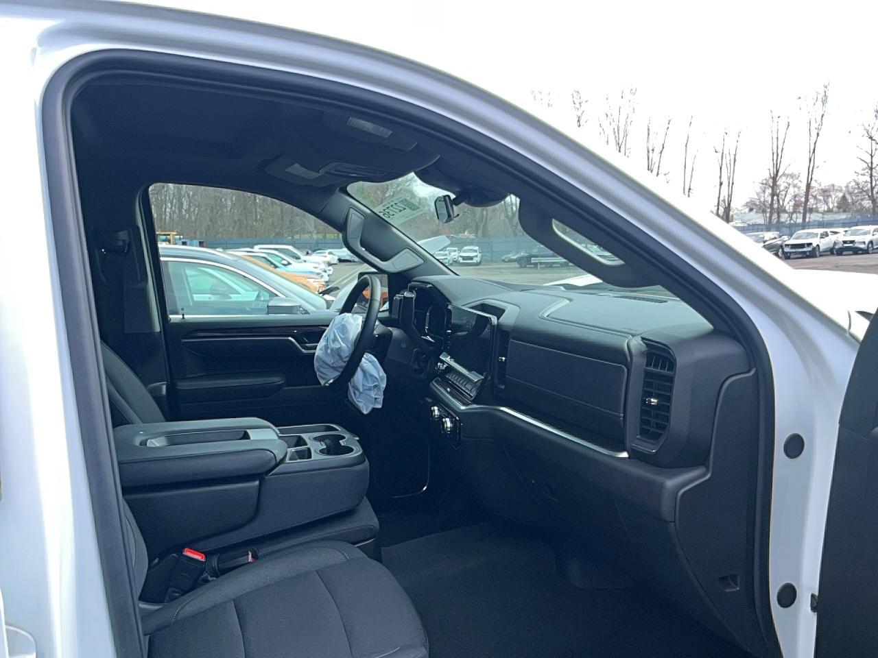 2025 GMC Sierra