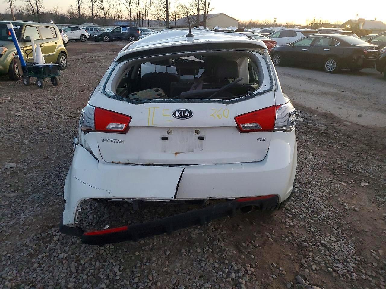 2011 KIA FORTE