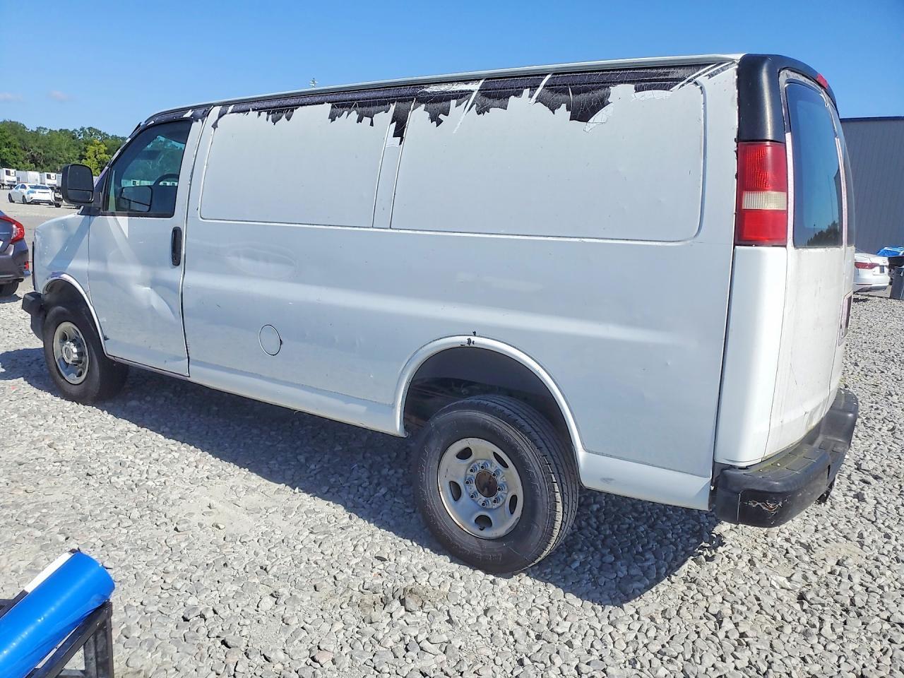 2011 CHEVROLET EXPRESS 2500