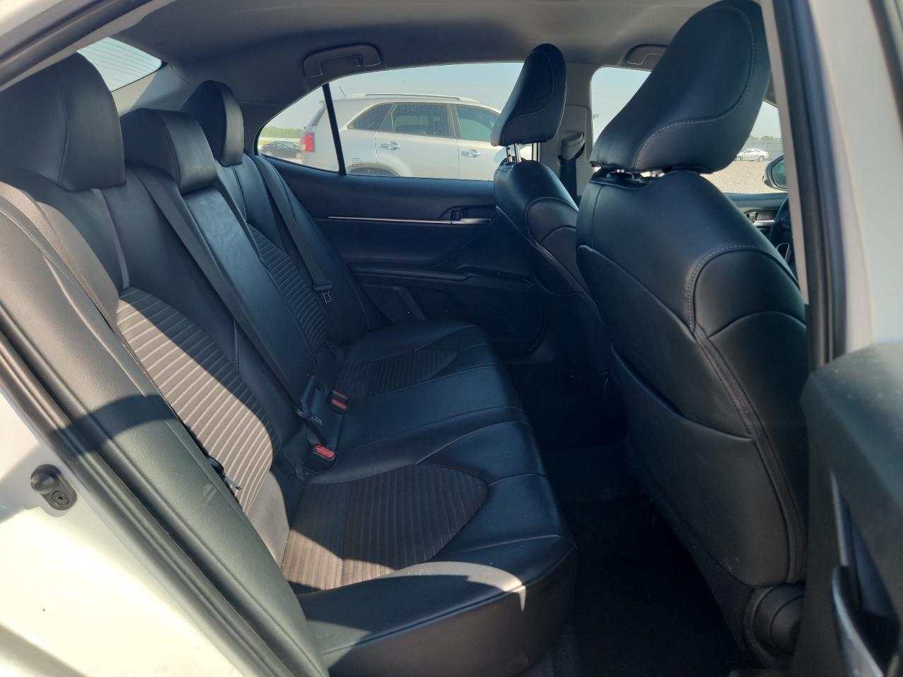 2019 TOYOTA CAMRY