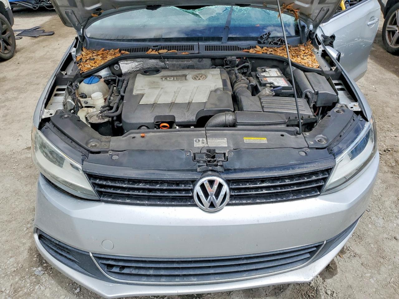 2013 VOLKSWAGEN JETTA