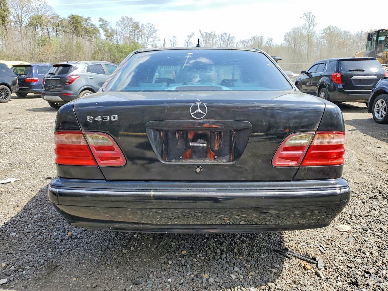 2001 MERCEDES-BENZ E-Class