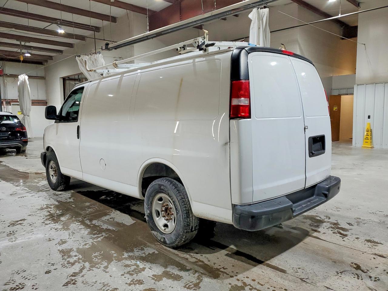 2017 CHEVROLET EXPRESS 2500